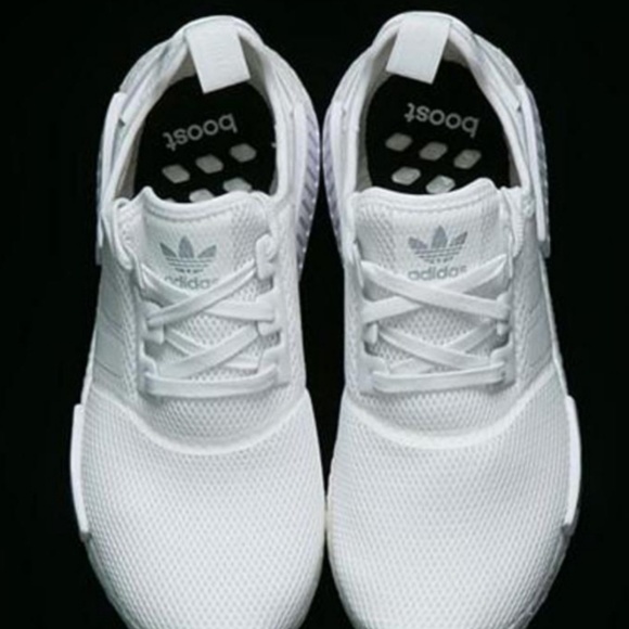 sports shoes adidas white